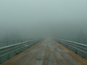 mlha by se dala krajet.. a most nikam .. 